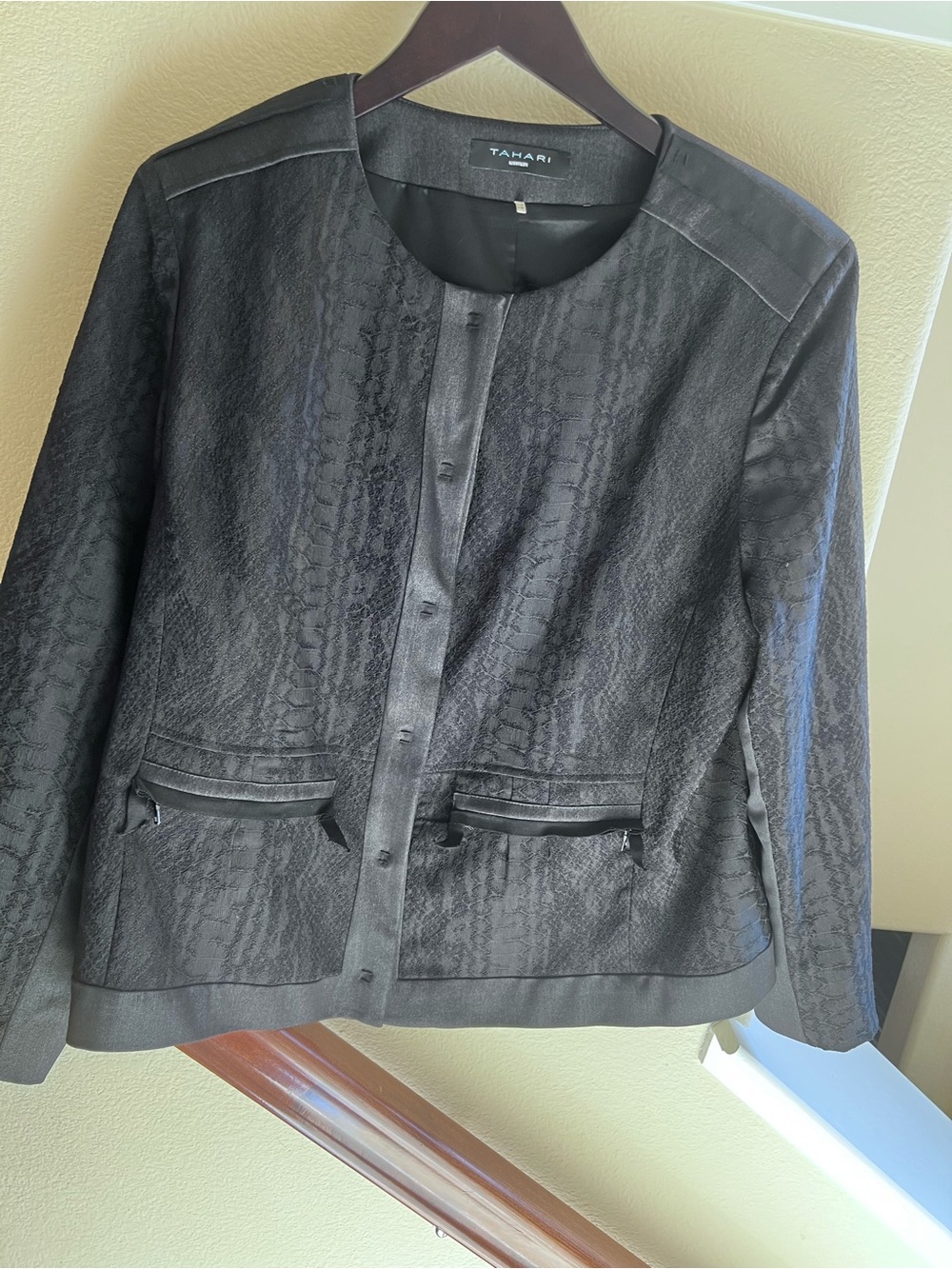 Tahari Black/Charcoal Gray Jacquard Jacket